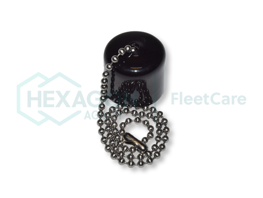 BLACK CAP WITH CHAIN